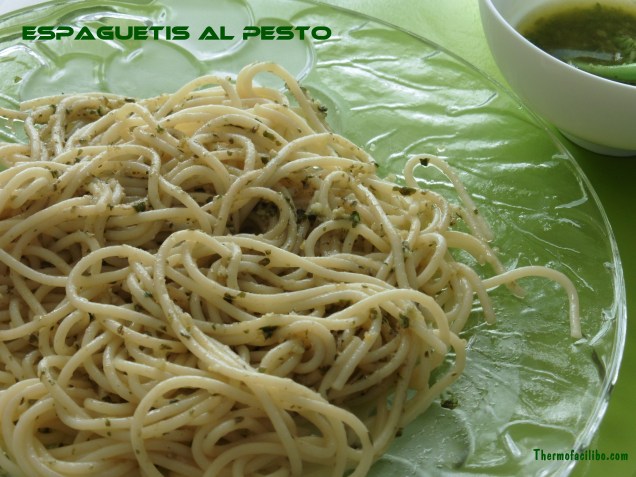 espaguetis al pesto