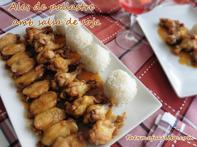 Ales de pollastre amb salsa de soja.1