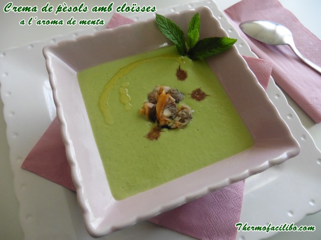 Crema de pèsols amb cloïsses a l'aroma de menta. (1) .