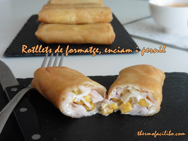 Rotllets de formatge, enciam i pernil.1
