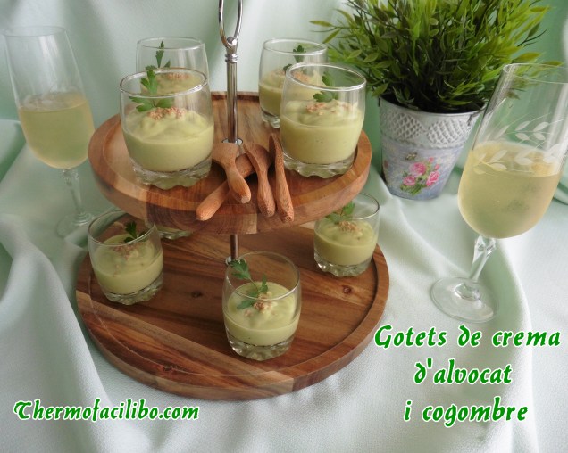 gotets de crema d'alvocat i cogombre
