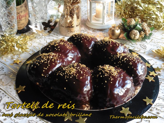 tortell-de-reis-amb-glacejat-de-xocolata-brillant-4