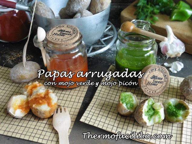 Papas arrugadas con mojo verde i mojo picón..