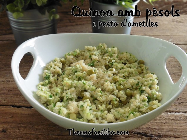 Quinoa amb pèsols i pesto d'ametlles