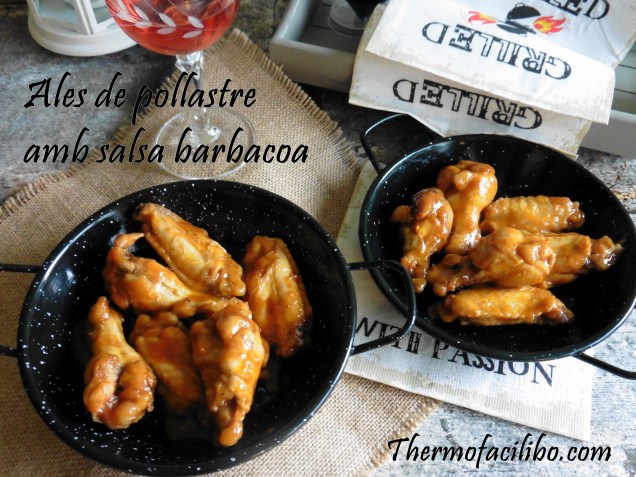 Aletes de pollastre amb salsa barbacoa