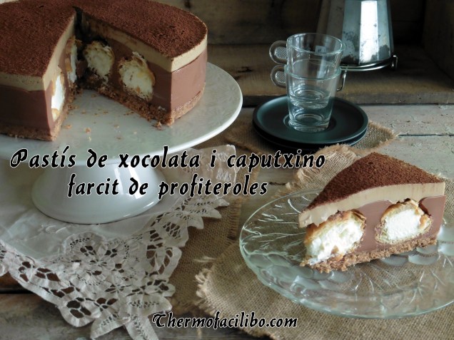Pastís de xocolata i caputxino..