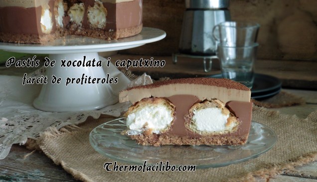 Pastís de xocolata i caputxino