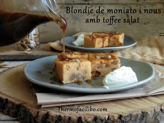 Blondie de moniato i nous am toffee salat