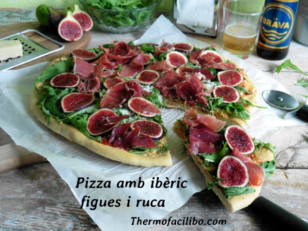 Pizza amb ibèric, figues i rúcula.1+