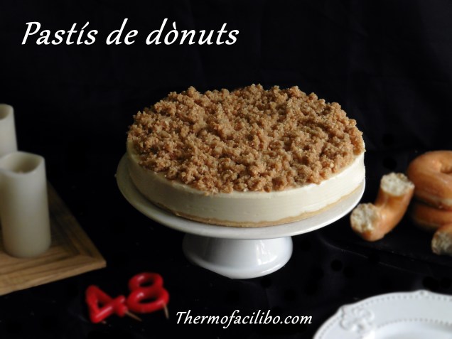 Pastís de dònuts