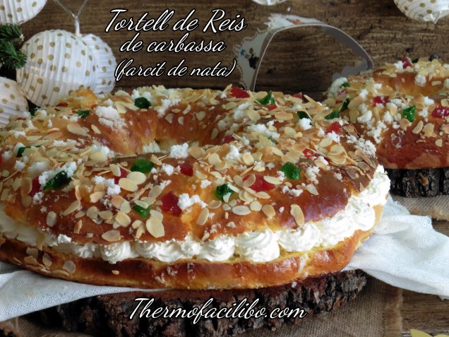 Tortell de Reis de carbassa farcit de nata