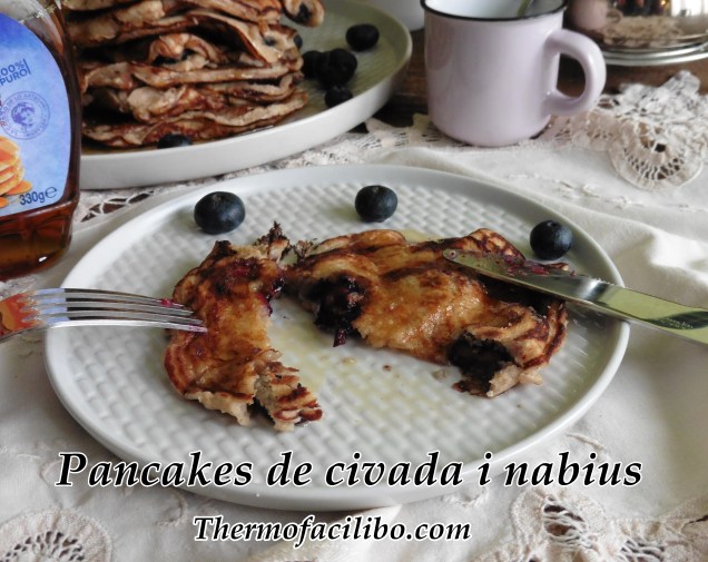 Pancakes de civada i nabius